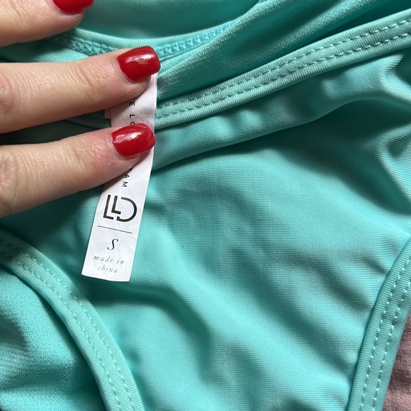 blue bathing suit. top is XS bottom is S!! - Picture 3 of 3